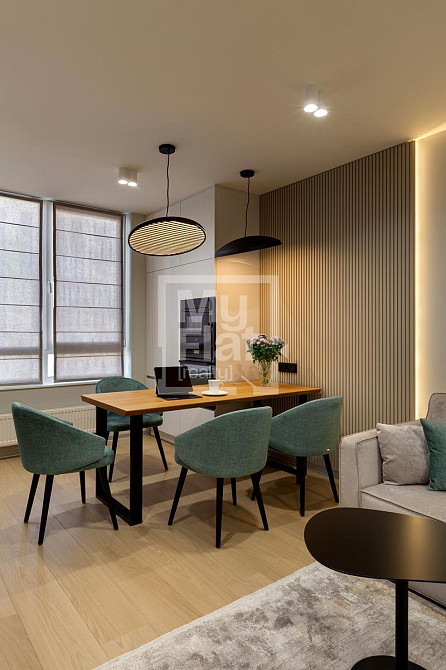 Продаж Квартира 2-кімнатна, 6/7 поверх на вул. Салютна Киев - изображение 1