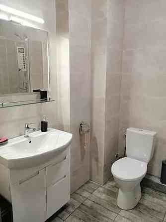 Оренда Квартира 1-кімнатна, 32/35 поверх на Харківське шосе, 19б Київ