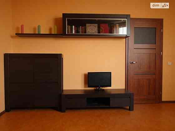 Оренда Квартира 1-кімнатна, 18/23 поверх на Пчелки Елены ул., 2 а Киев