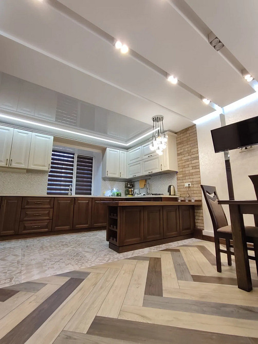 Велика 3-кімнатна квартира з дизайнерським ремонтом, Кропивницький - фото 18