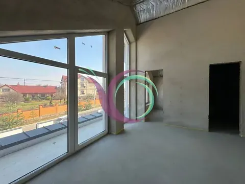 For sale 3-storey   250 sq.m 4 rooms at Незалежності вулиця  - photo 9