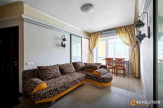 Оренда Квартира 2-кімнатна, 4/5 поверх на Гоголівська, 9Б Kiev