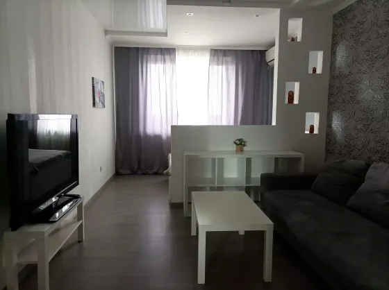 Оренда Квартира 1-кімнатна, 21/26 поверх на вул.Драгоманова, 6/1 Київ