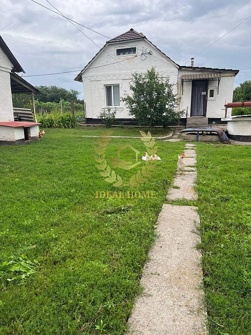 Продам гарний будинок с. Дрозди Білоцерківський район  - фото 1