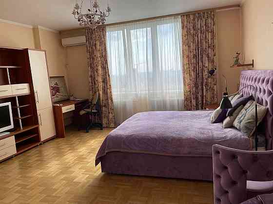 Продаж Квартира 1-кімнатна, 21/24 поверх на Кубанської України вул., д. 31а Київ