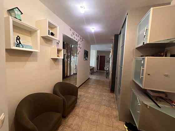 Продаж Квартира 3-кімнатна, 6/17 поверх на Бажана, 12 Киев