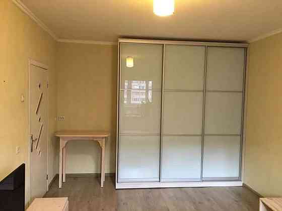 Оренда Квартира 1-кімнатна, 6/18 поверх на ул. Вишняковская Kiev