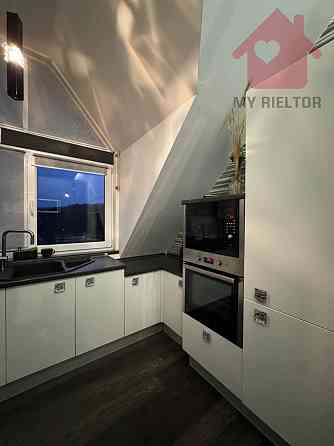 Оренда Квартира 1-кімнатна, 6/6 поверх на Благоєва Ужгород