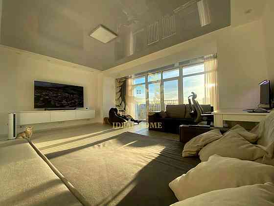 Продаж Квартира 4-кімнатна, 15/17 поверх на Драгоманова ул., 31В Киев