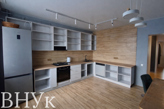 Продаж Квартира 3-кімнатна, 1/10 поверх на Конякіна, 3В Луцьк