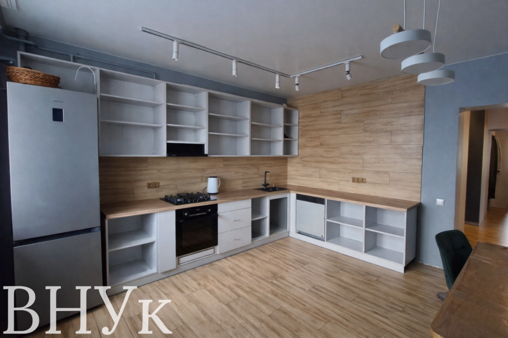 Продаж Квартира 3-кімнатна, 1/10 поверх на Конякіна, 3В Луцьк - фото 1