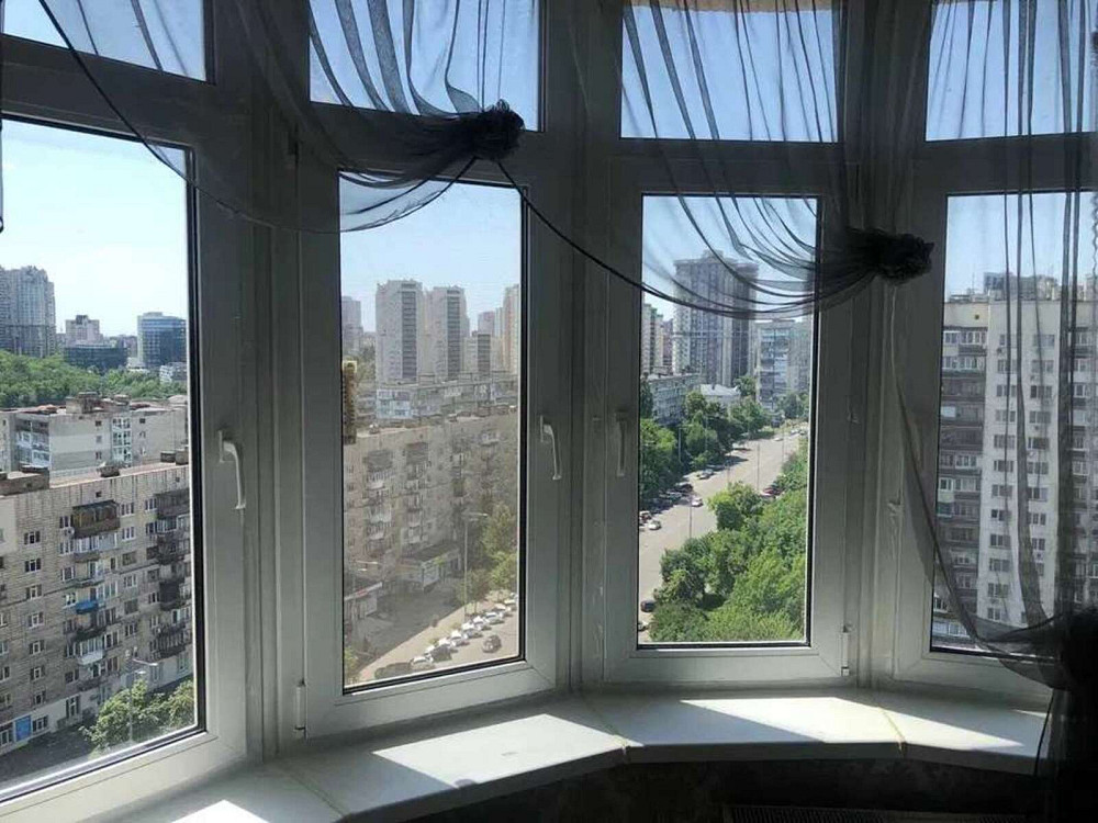 Оренда Квартира 3-кімнатна, 16/17 поверх на ул. Митрополита Василия Липковского Киев - изображение 1