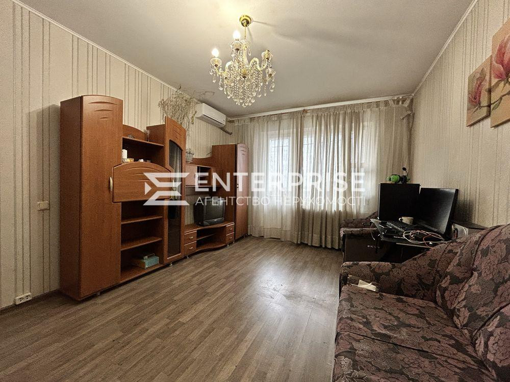 Продаж Квартира 2-кімнатна, 5/9 поверх на вул. Прирічна Київ - фото 1