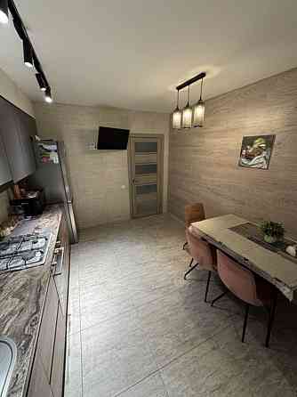 Продаж Квартира 1-кімнатна, 7/10 поверх на Запорізьке шосе, 28 Dnipro