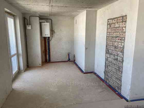 Продаж Квартира 3-кімнатна, 10/10 поверх на вул. Глинянський Тракт Львів