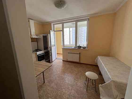 Оренда Квартира 1-кімнатна, 13/21 поверх на Чавдар, 13 Kiev