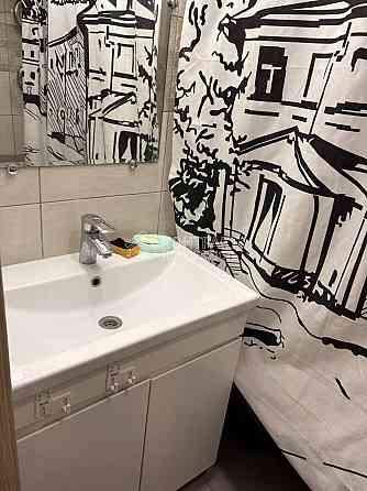 Продаж Квартира 3-кімнатна, 7/9 поверх на вул. Дружбы Народов Kharkiv