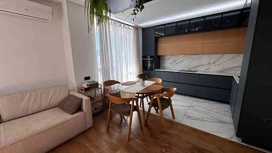 Продаж Квартира 2-кімнатна, 14/26 поверх на Каховська вул., д. 62 Kiev