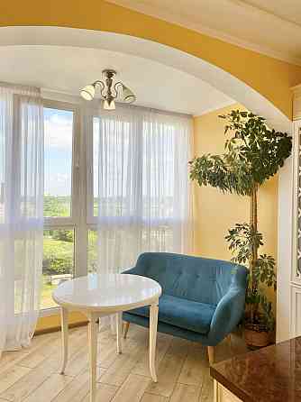 Продаж Квартира 2-кімнатна, 9/9 поверх на Метрологічна вул., д. 11-В Киев