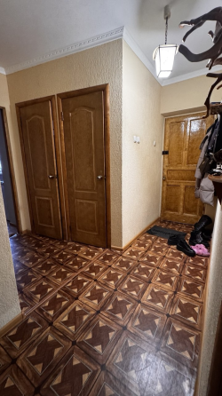 Продаётся 2-х комнатная квартира на Героев Пограничников. Одесса