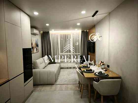 Продаж Квартира 1-кімнатна, 14/25 поверх на вул. Всеволода Змієнка Киев