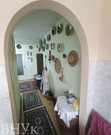 Продаж Квартира 2-кімнатна, 2/5 поверх на Грушевського Uzhhorod