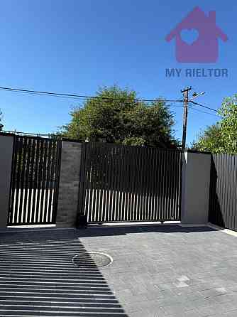 Продаж таунхауса! Вигідна ціна! Uzhhorod