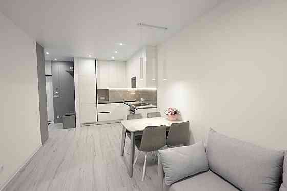 Продаж Квартира 1-кімнатна, 10/16 поверх на Заболотного Академіка вул., д. 148в Kiev