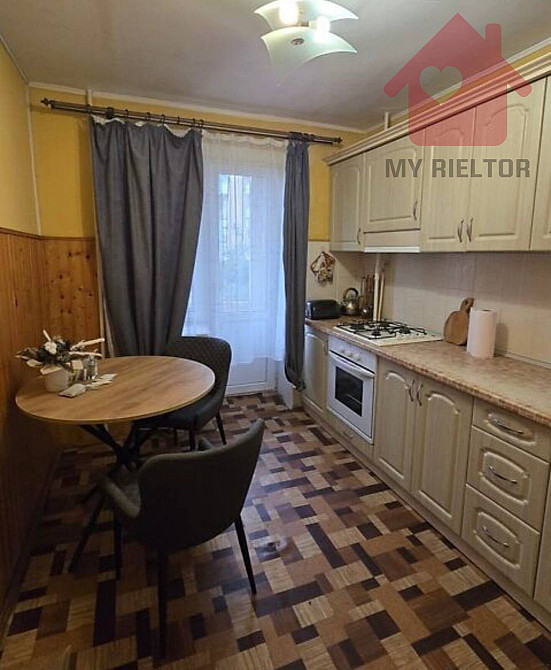 Продаж Квартира 2-кімнатна, 2/5 поверх на Марка Вовчка Ужгород - фото 1