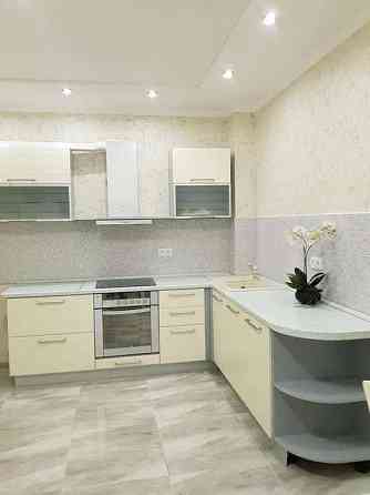 Оренда Квартира 3-кімнатна, 10/25 поверх на ул. Бориса Гмыри Kiev