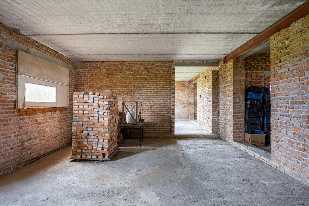 Продаж 2-поверховий Будинок з ділянкою 28 сот 262.4 кв.м 7+ кімн. на Польова вул. Ременів - фото 8