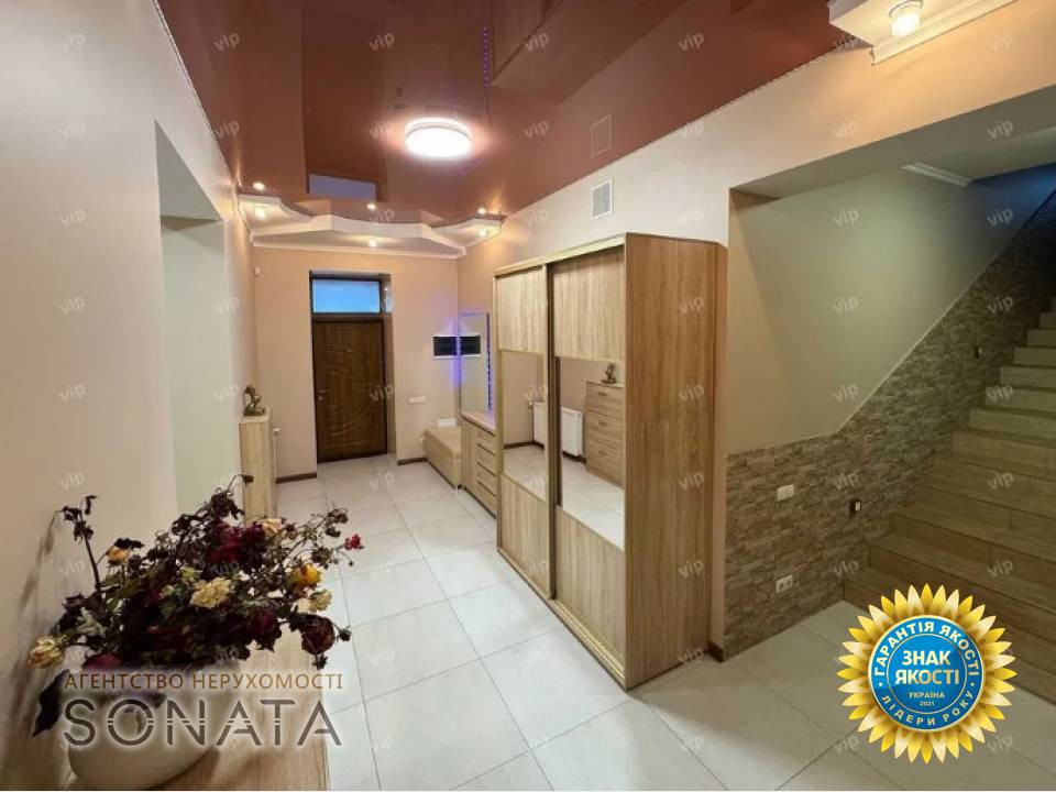 Продаж 2-поверховий Будинок  210 кв.м 5 кімн. на вул. Стуса Черкаси - фото 3