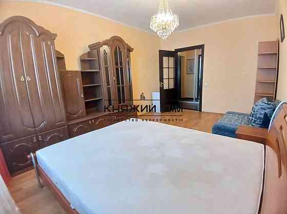 Оренда Квартира 3-кімнатна, 18/23 поверх на Феодосийский пер. Киев