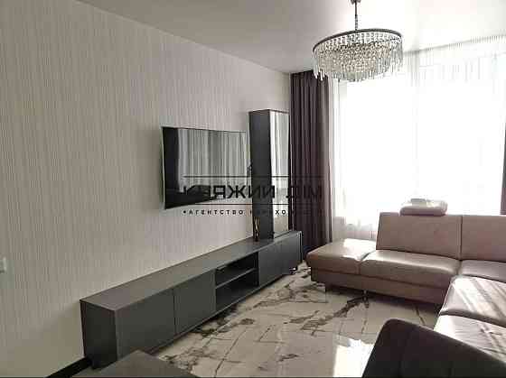 Оренда Квартира 1-кімнатна, 13/26 поверх на Днепровская Набережная Kiev