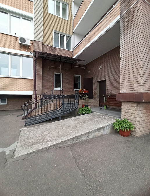Продаж 2к Квартира 74 кв.м п-кт Миру Zhytomyr - photo 1