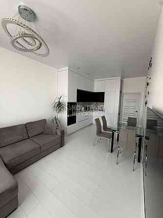 Продаж Квартира 2-кімнатна, 17/17 поверх на вул. Клочківська Kharkiv