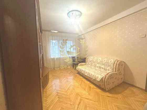 Продаж Квартира 2-кімнатна на Леси Украинки бул., 28 Kiev