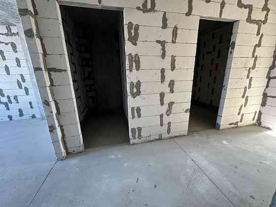 Продаж Квартира 3-кімнатна, 13/23 поверх на Максимовича Михайла вул., д. 32-В Kiev