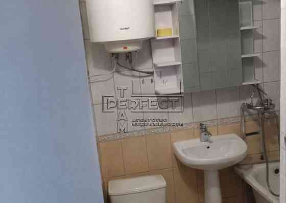 Продаж Квартира 1-кімнатна, 3/9 поверх на Дніпроводська вул., д. 3 Kiev