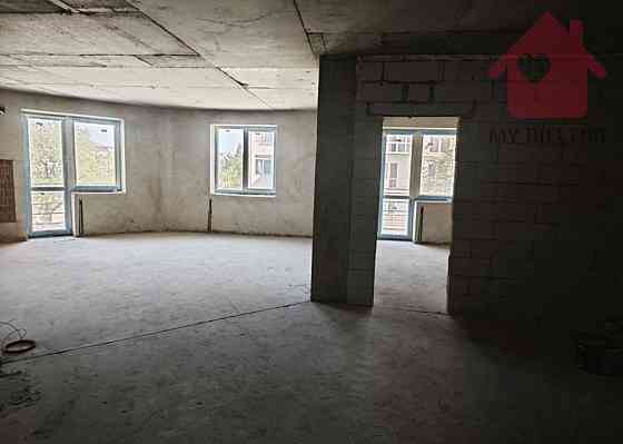 У продажі затишна квартира у затишному районі! Uzhhorod