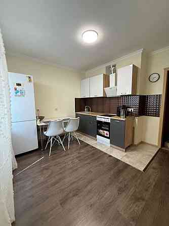 Оренда Квартира 1-кімнатна, 20/25 поверх на Хорольська, 1а Kiev