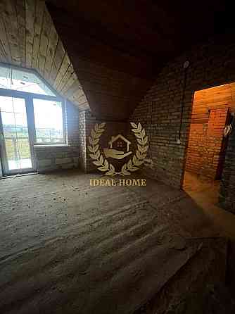 Продаж Будинок 6-кімнатний на Старосельская ул., 23 