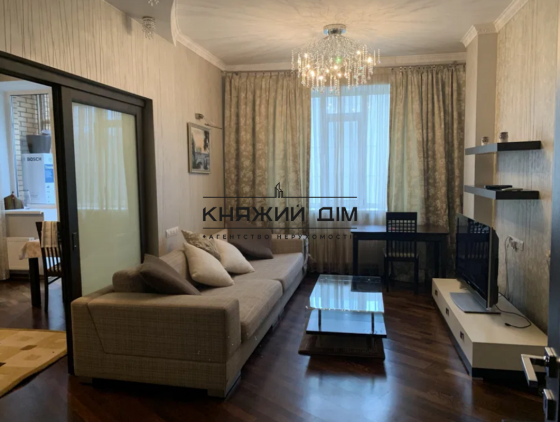 Продаж 2-х к. квартири в центрі міста, м. Олімпійська 7 хв пішки. Код об’єкту 21145776 Kiev