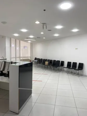 Продаж Магазин / салон / торгова точка площа 711 кв.м 1-й поверх на Середньофонтанська, 19 Одеса