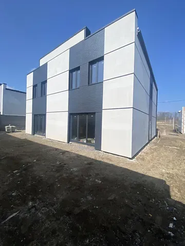 Продаж 2-поверховий   120 кв.м 4 кімн. на Кулика і Гудачека (Макарова) вулиця Рівне - фото 1