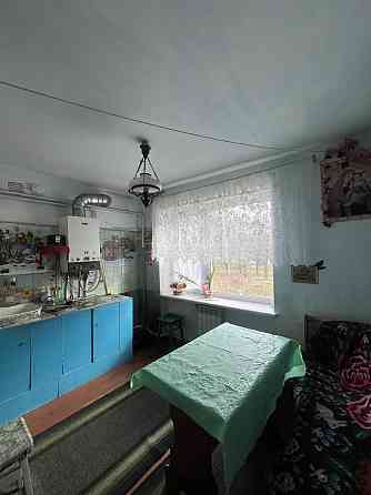 Продаж Квартира 3-кімнатна, 2/2 поверх на вул. Дворецька Ровно