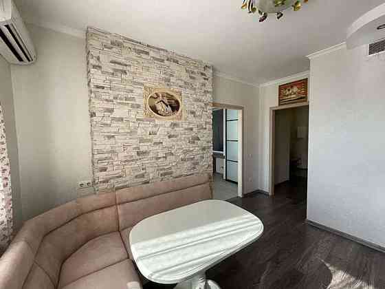 Оренда Квартира 1-кімнатна, 19/24 поверх на пр. Петра Григоренко Київ