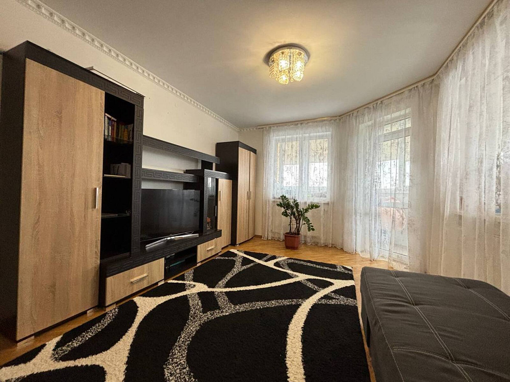 Продаж Квартира 2-кімнатна, 8/10 поверх на вул. Симоненка В. Ивано-Франковск - изображение 1