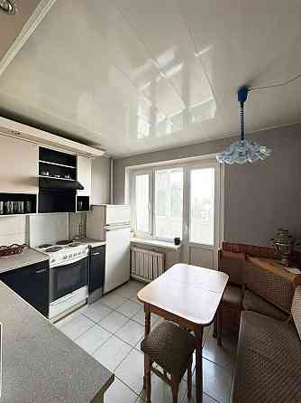 Продаж Квартира 3-кімнатна, 6/16 поверх на Берестейський вул., д. 95 Kiev