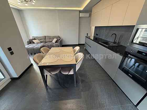 Продаж Будинок 3-кімнатний на Дніпровська наб., 18Б Киев